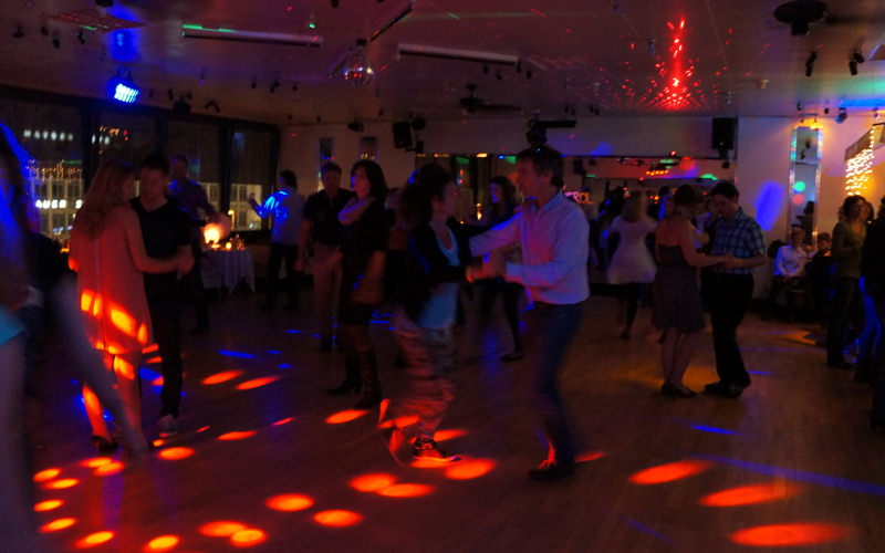 Tanzpartie in der Tanzschule Matschek